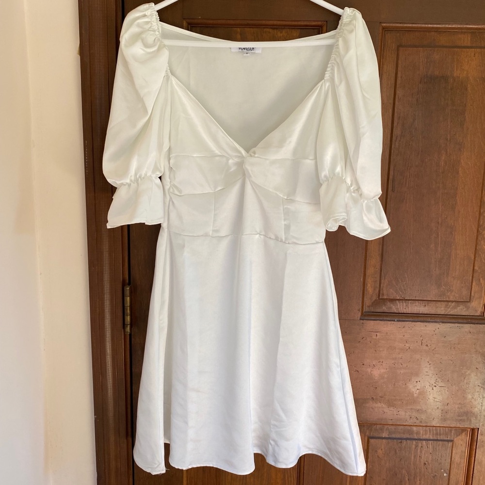 BRAND NEW White Puff Sleeve Mini Dress